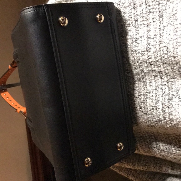 NEW 100% Authentic Valentino Leather Cabana Bag - Picture 5 of 8